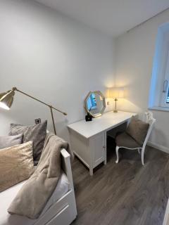 Apartment Gallery - 7