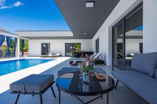 Pool House Fancy - Happy Rentals - Labin - 8