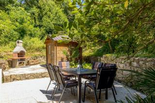 Beachside House Lara - Happy Rentals - Omišalj - 2