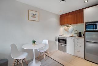 Quayside Quarters Apt close to Spark Arena - Auckland - 7