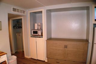 VDM 408 Studio next to beach access Pool - 6