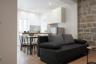 Luxury Seaside Apartment for 4, Steps from the Beaches, Bars, Restaurants, Center of Stobreč - Split - 8