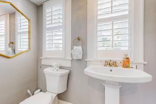 Woodrow Manor - Galveston - 9