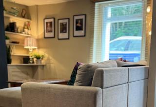Beautiful townhouse next to Royal Victoria Park and botanical gardens within easy walking distance to Bath City Centre - Bath - 0