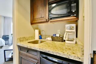 Beautiful Jacuzzi Suite with Garden View-Studio - 6