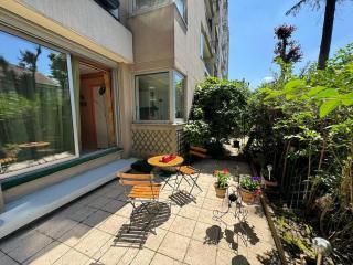 Stylish 1BR with Peaceful Garden in 18th District - 8