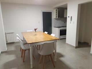 Moderno Depto PB 5 con cochera - Tandil - 7