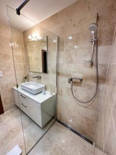 Comfy Stay Apartment - 6