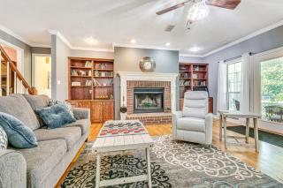 Pet-Friendly Vilonia Home with Fenced Yard and Grill! - - 9