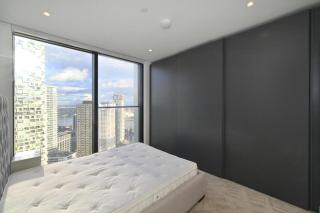 Two bedroom High View Apartment - Londra - 0
