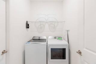 Cozy House w Game Room Theater Pool Much More - 6