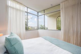 Bronte Beach Coastal Apartment with Ocean View - Sydney - 0