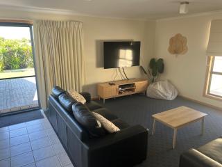 Shore Beats Work - 4