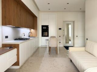 Direct access to Tashkent CITY MALL, Central Park, Hilton Hotel, Chorsu Bazaar! - 1