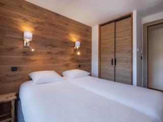 Appartement Moderne au Centre de Courchevel avec Parking et WIFI - FR-1-563-156 - 3