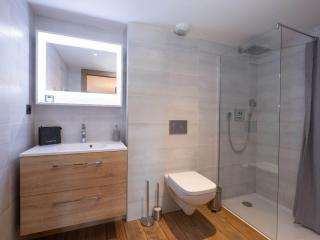 Appartement Familial au Centre de Courchevel Moriond avec Parking et Balcon - FR-1-563-156 - Courchevel - 1