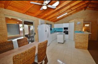 Hook, Wine and Sinker - Kalbarri - 5