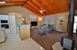 Hook, Wine and Sinker - Kalbarri - 4