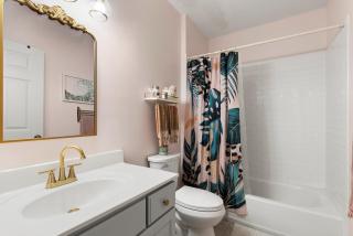 Relaxing beach getaway just steps to the shore - 5