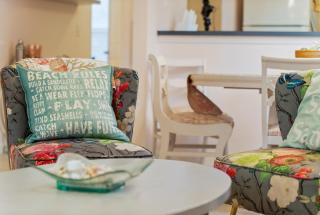 Relaxing beach getaway just steps to the shore - 3