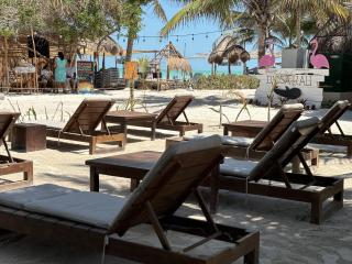 La Diosa Kali Beach Front Hotel - 3