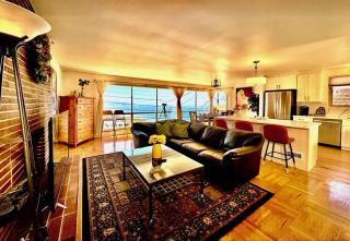 Ocean Breeze Coastal Getaway - Daly City - 0