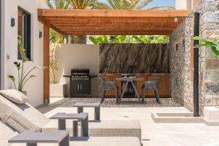 Mousses Villa, with Pool & Spa Whirlpool by the Beach, By ThinkVilla - Bali - 5