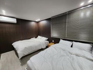 For 13 ppl - 5min walk from Busan Stn - Airport free pick-up 3 day more - Busan - 4