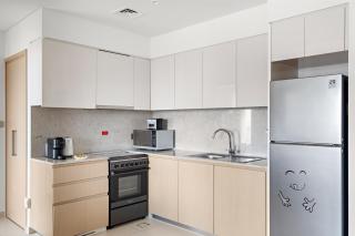 Silkhaus High Floor Luxury 1 BDR with Stunning View - 3