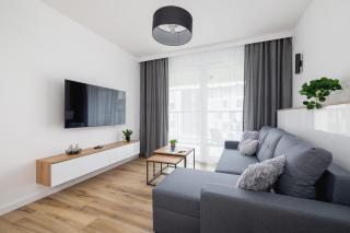 Nowoczesny Apartament z Parkingiem na Alei Pokoju w Krakowie by Noclegi Renters - 5