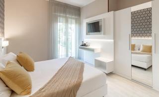 Hotel Biancamano - Rímini - 9