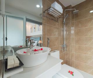 Marilla Hotel NT - by BAY LUXURY - Nha Trang - 8