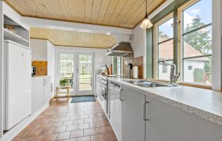 Beautiful Home In Aakirkeby With Wifi - Spidsegård - 4