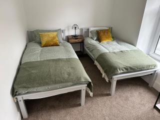 Stylish Miners Cottage, Treorchy, Rhondda - Treorky - 1