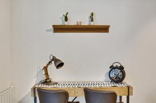 Chic studio with terrace in Paris - 2