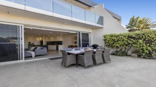 Beachfront #12 - Direct Beach Access, Pet Friendly, 5Bed 4Bath - 1