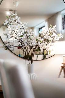 Guestly Homes - Modern 4BR Town House, Sauna, 7 Beds - 3