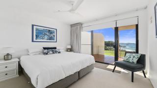 Villa Provence - Stunning Views, Walk to resorts. 5 Bed 3 Bath - Coffs Harbour - 2