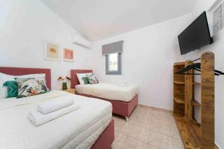 Dysis Houses - Skala Kallirachis - 4
