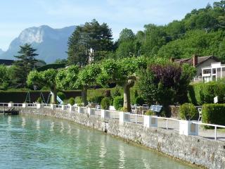 Le Nid du Lac, appartement en duplex au bord du lac d'Annecy, résidence avec plage privée - Doussard - 8
