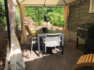 Nature Living - Ferienhaus mit Kamin - Feuerschale - Garten - mit beheizbarem Gartenwhirlpool - 9