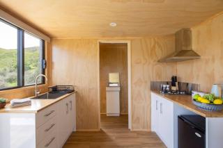 Kit's Cabin Outdoor Baths Log Burner Queenstown - Garston - 8