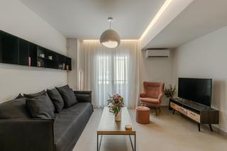 Dreamy 2 BD Apt in the Heart of the city by Hospi - Heraklion - 1