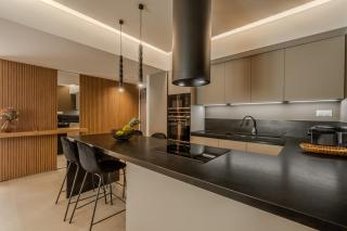 Dreamy 2 BD Apt in the Heart of the city by Hospi - Heraklion - 3