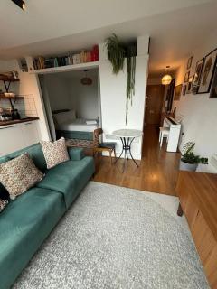 Modern Studio Retreat in Central Birmingham Pass The Keys - Birmingham - 5