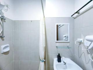 1BR Condotel Ridgewood Towers Taguig City #RW09 - Manila - 8