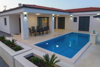 Luxury Villa Mariva with heated pool - Vir - 2