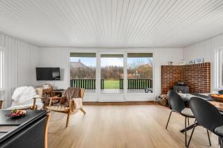 Lovely Newly Renovated Holiday House - 1005 - 7