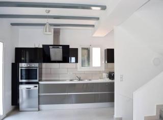 Villa Verde with Outdoor Jacuzzi - 2