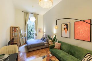 Central Designer Apartments - Budapest - 9